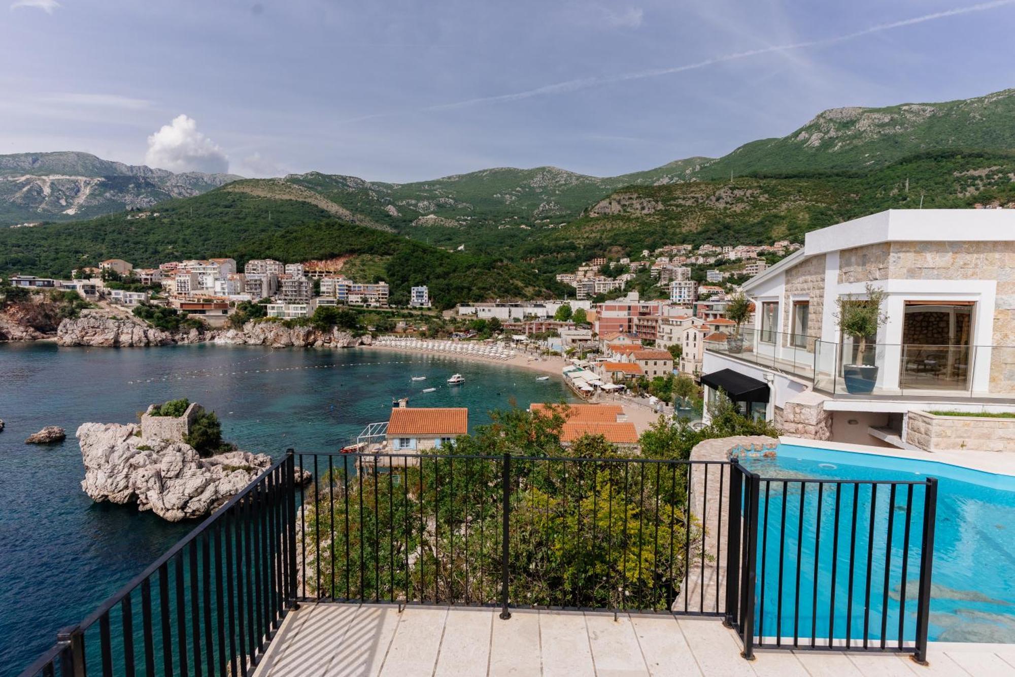Blanche Cliff Apartments Sveti Stefan Bagian luar foto