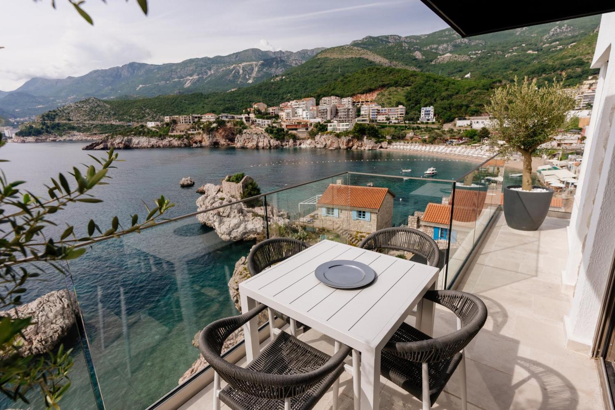 Blanche Cliff Apartments Sveti Stefan Bagian luar foto